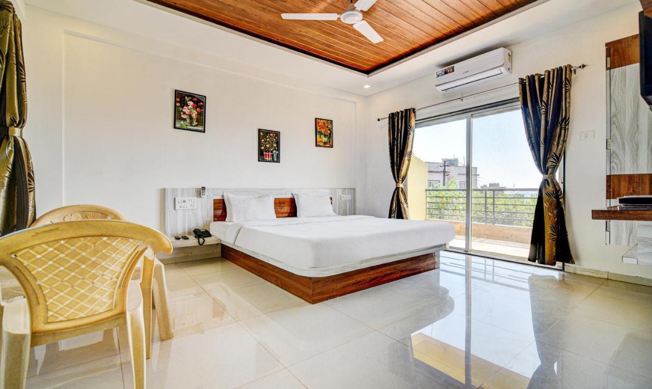 Aditya Hill View Inn Mahabaleshwar Exterior photo